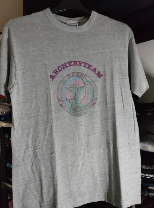 Le T-shirt d'Équipe de Tir à l'Arc ( estimé 1983)